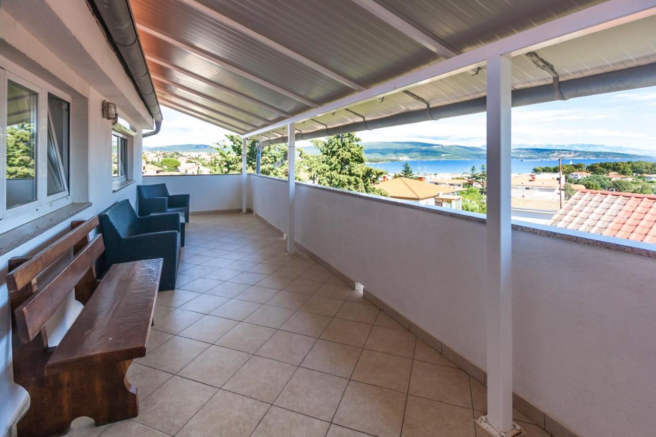 Apartments & Rooms Strcic Petra Krk Town Exterior foto