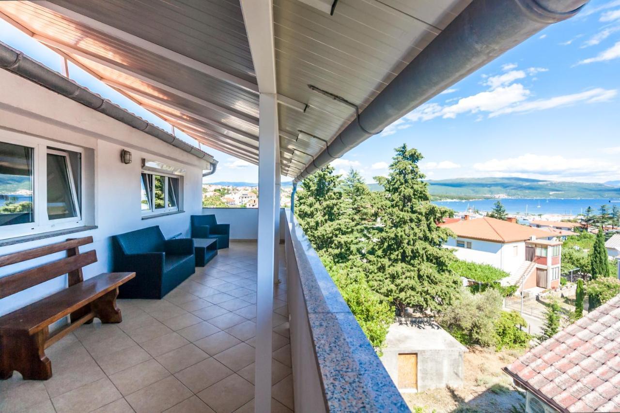 Apartments & Rooms Strcic Petra Krk Town Exterior foto