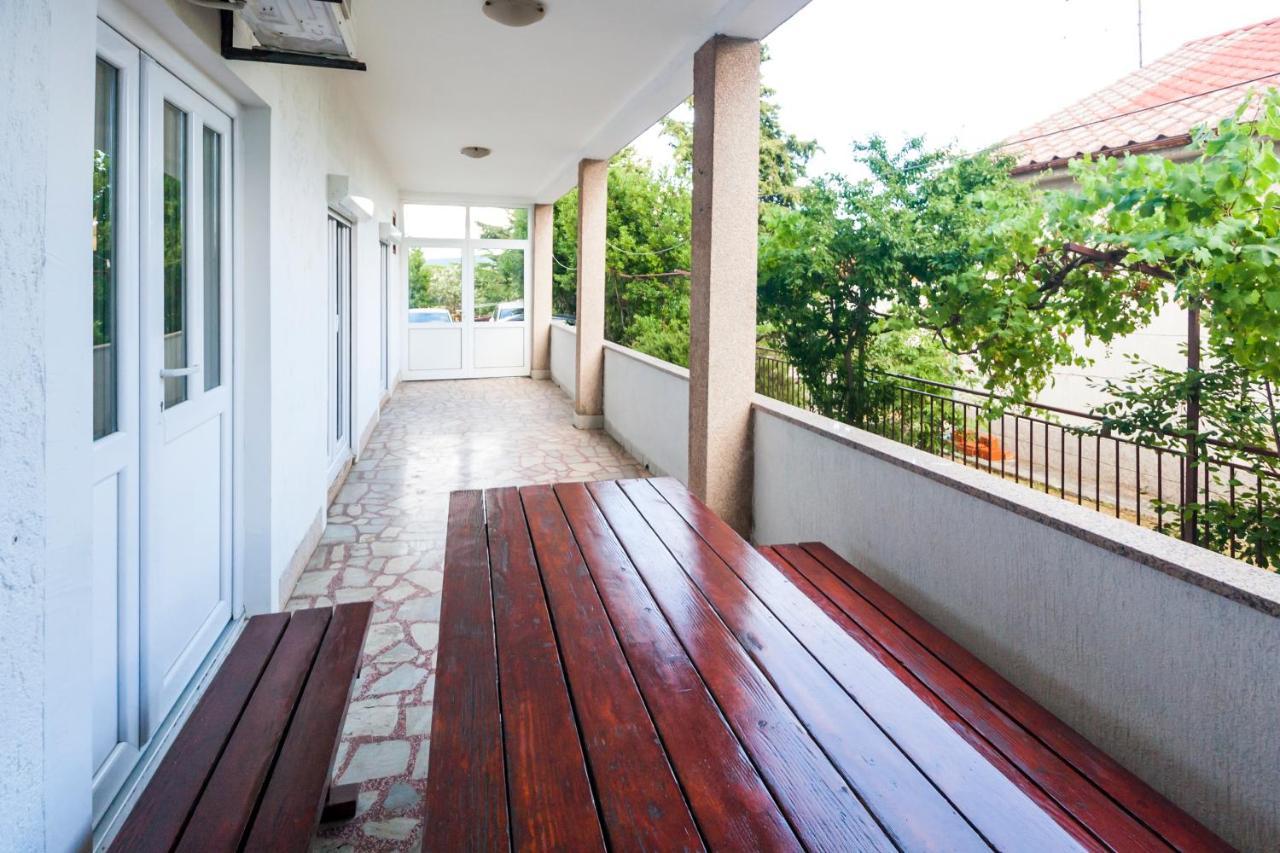 Apartments & Rooms Strcic Petra Krk Town Exterior foto