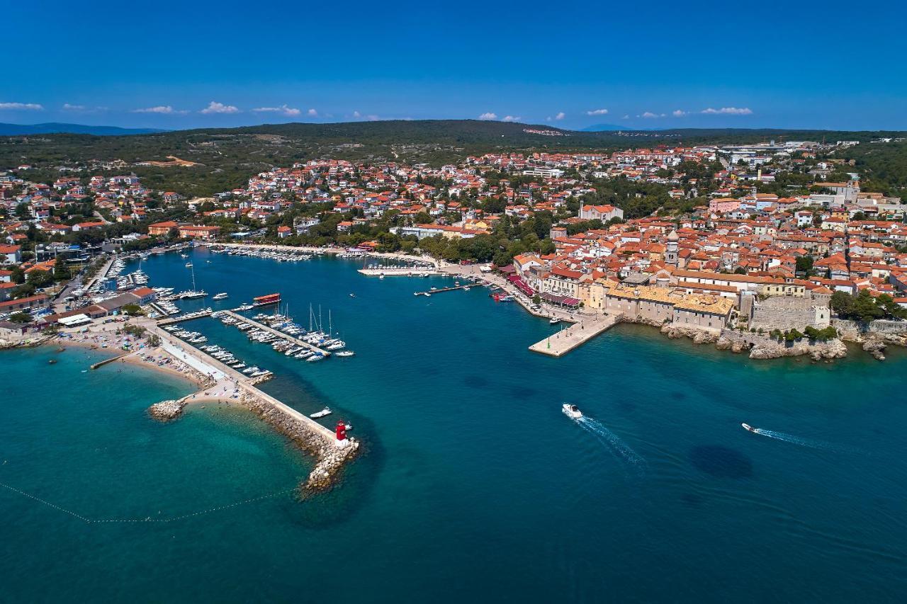 Apartments & Rooms Strcic Petra Krk Town Exterior foto