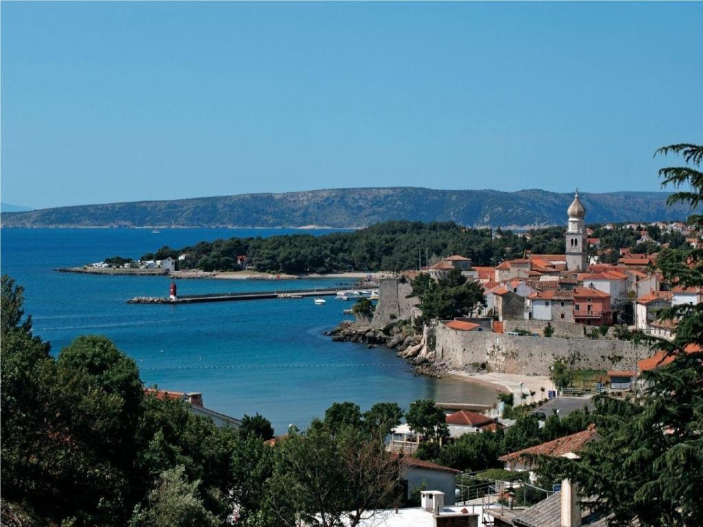 Apartments & Rooms Strcic Petra Krk Town Exterior foto